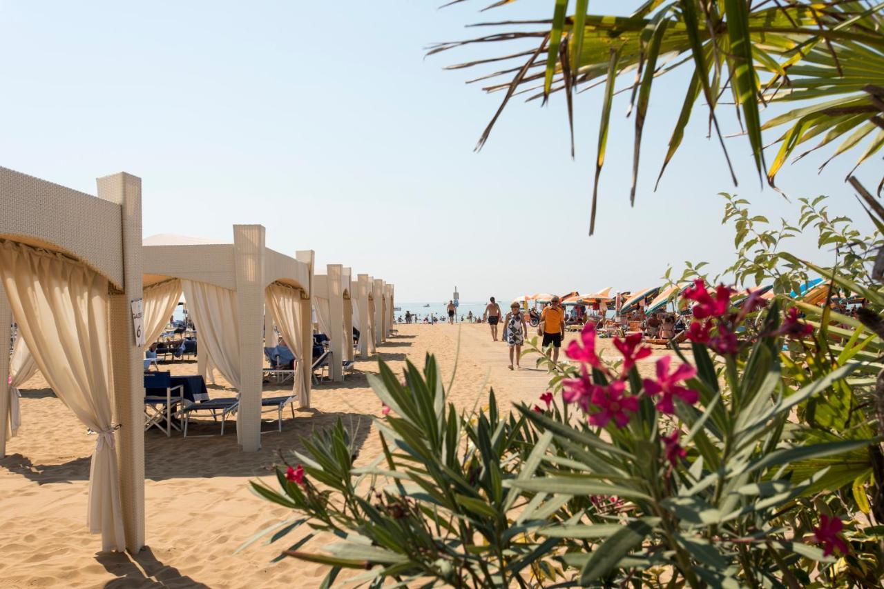 Appartamenti Tintoretto Bibione Exterior foto